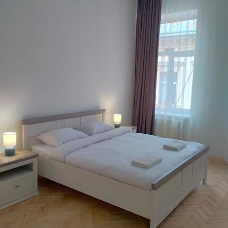 Avangard Kryva Lypa 3 Apart Lviv Dış mekan fotoğraf