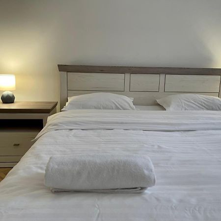 Avangard Kryva Lypa 3 Apart Lviv Dış mekan fotoğraf
