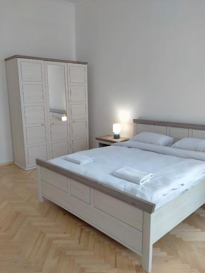 Avangard Kryva Lypa 3 Apart Lviv Dış mekan fotoğraf