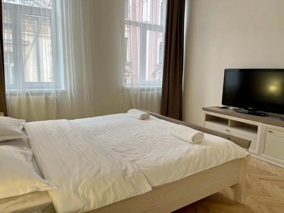 Avangard Kryva Lypa 3 Apart Lviv Dış mekan fotoğraf